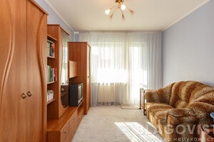 Продается 4-комнатная квартира 116 кв. м в Киеве, Леваневского улица