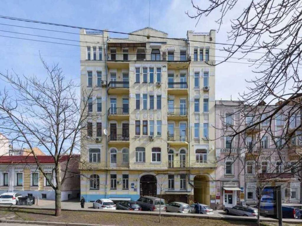 Сдается в аренду 6-комнатная квартира 250 кв. м в Киеве - фото 2