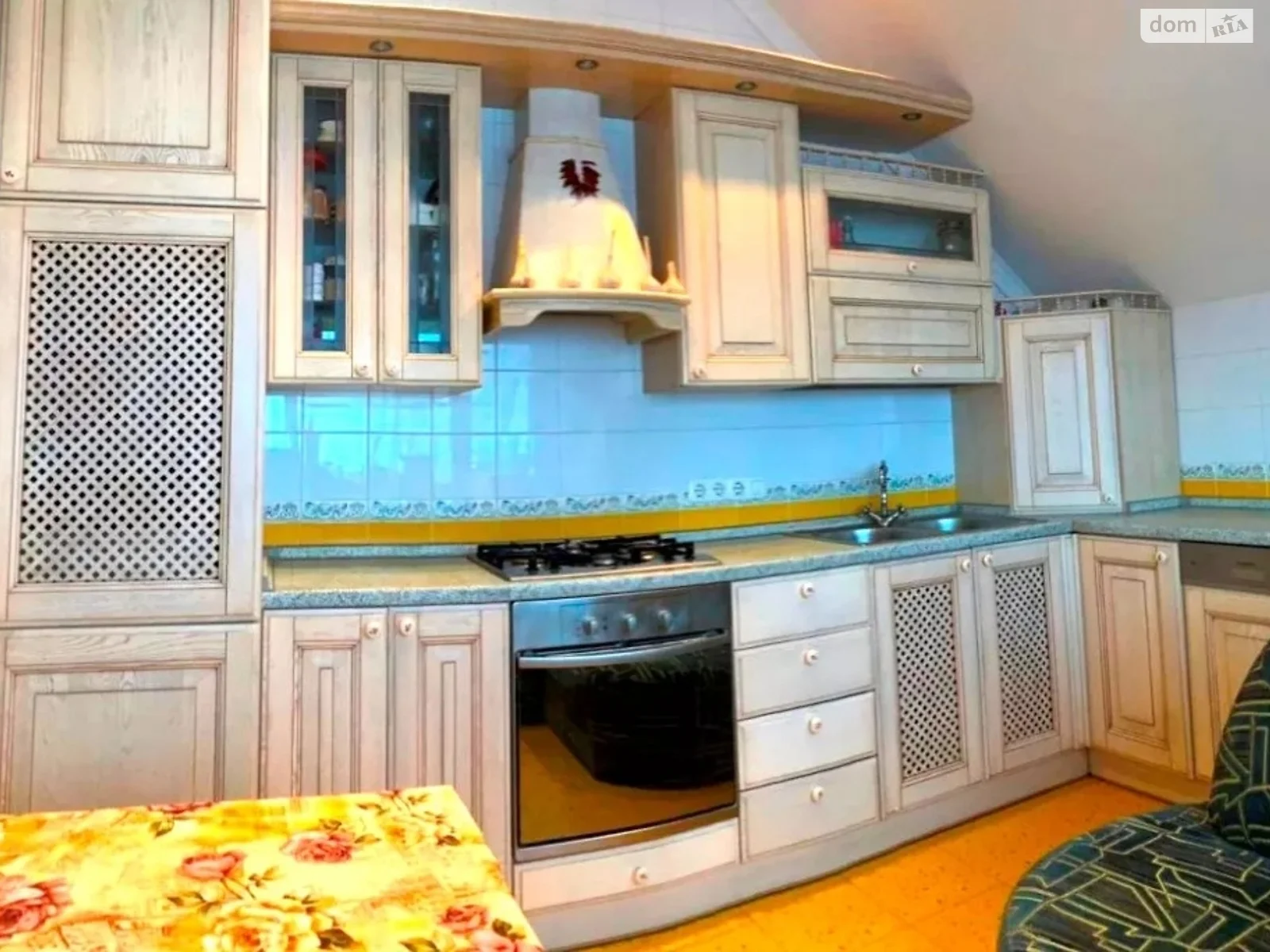 Продается дом на 2 этажа 170 кв. м с камином, цена: 170000 $ - фото 1