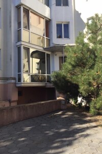 Продается 3-комнатная квартира 152 кв. м в Одессе, Дмитрия Донского улица