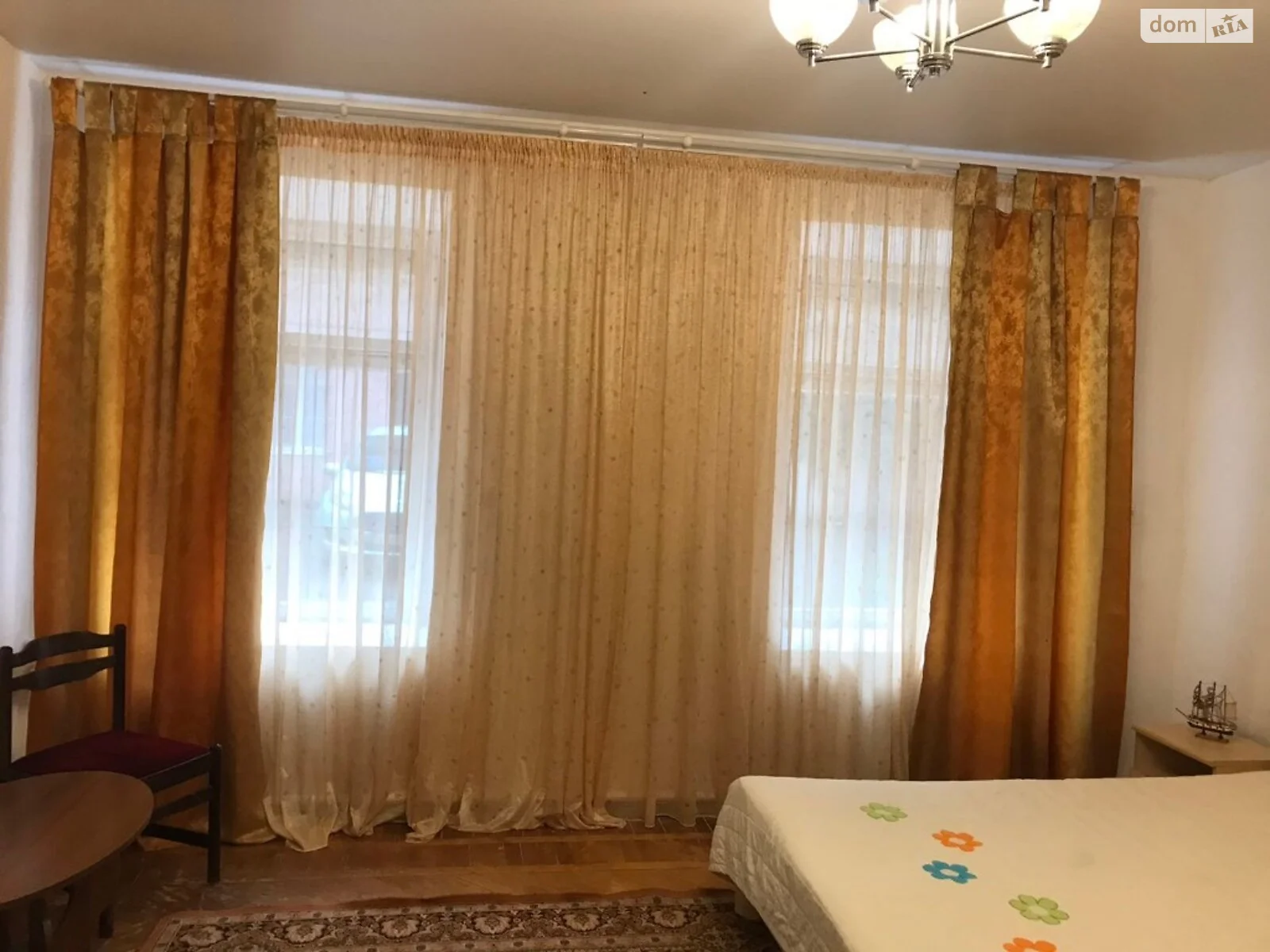 Продается 2-комнатная квартира 63 кв. м в Одессе, ул. Конная, 11