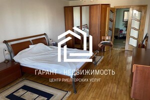 Продается 3-комнатная квартира 134 кв. м в Одессе, Ленинского батальона улица