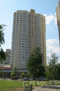 Продается 2-комнатная квартира 77 кв. м в Киеве, Драгоманова улица