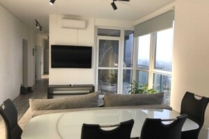 Продается 3-комнатная квартира 102 кв. м в Киеве, цена: 250000 $