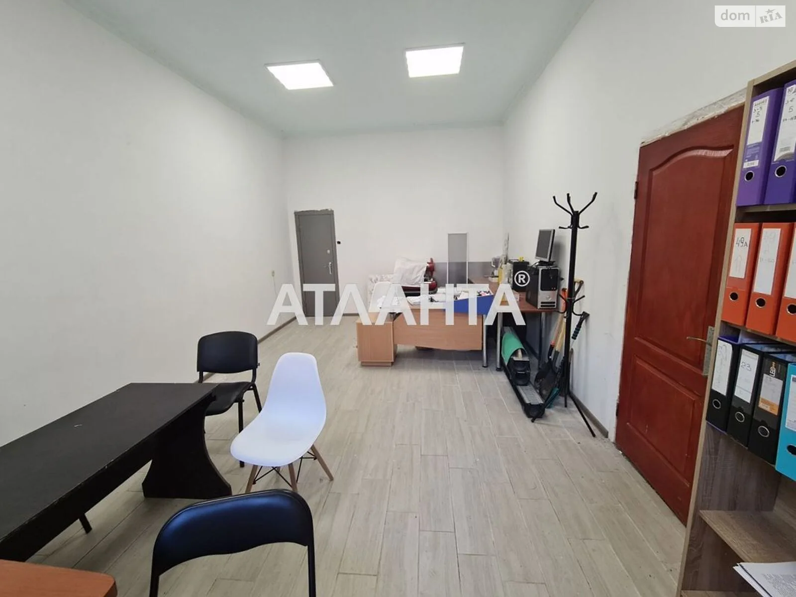 Продается офис 40 кв. м в бизнес-центре, цена: 25000 $