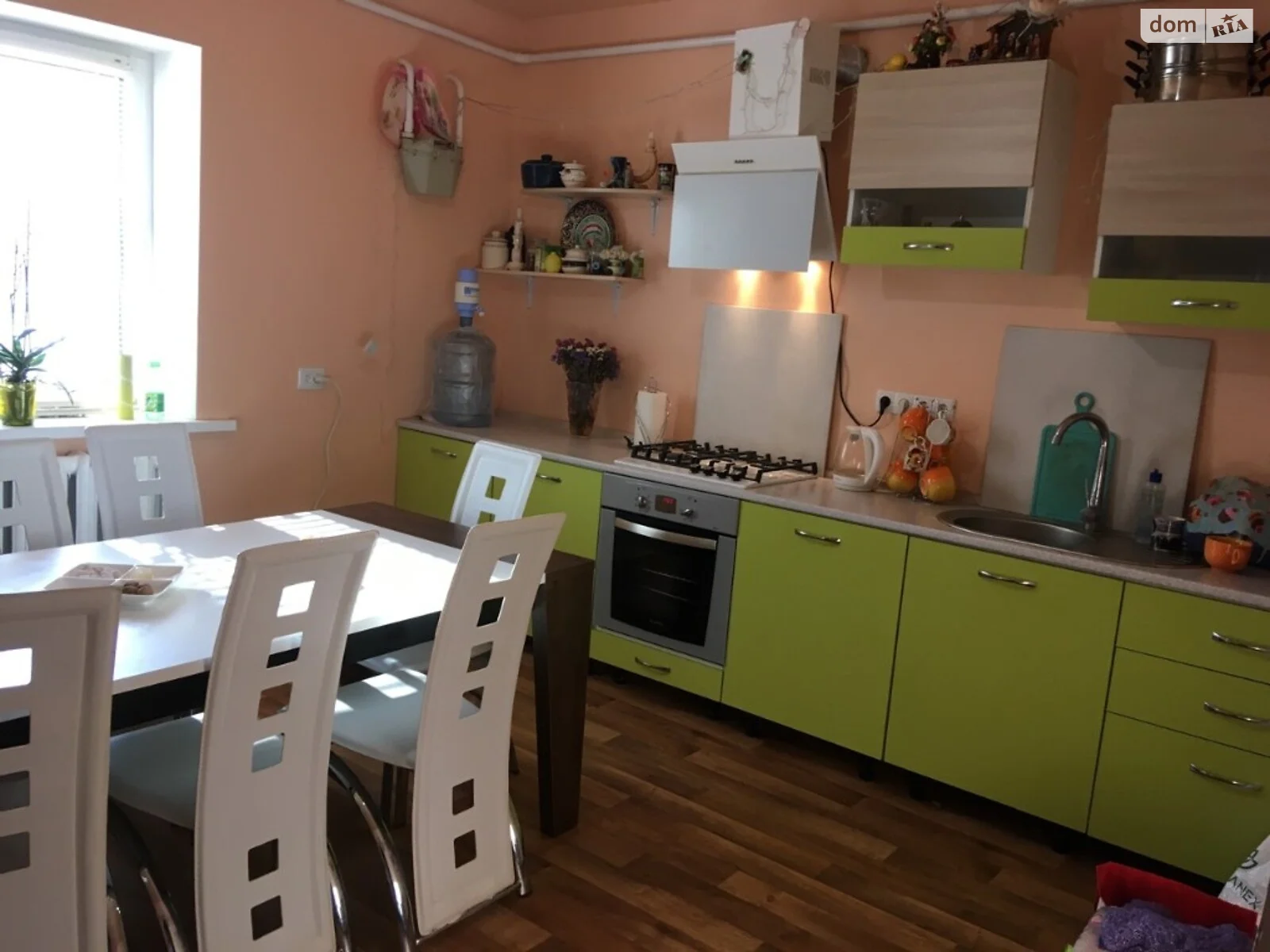 Продається одноповерховий будинок 77 кв. м з каміном, цена: 37990 $