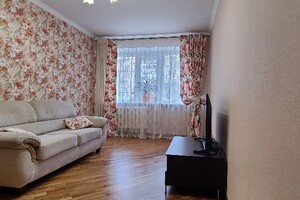 Продажа квартиры, Луцк, р‑н. Центр, Гулака-Артемовского улица, дом 21