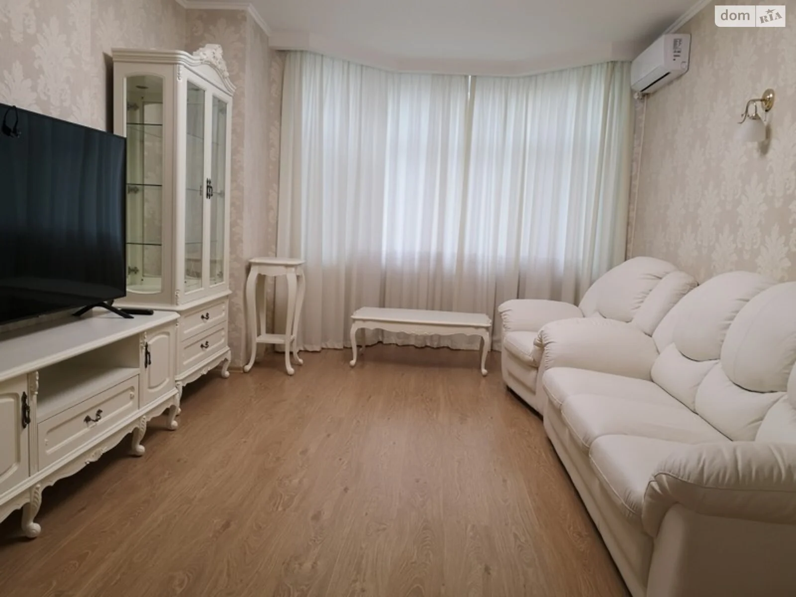 Продается 3-комнатная квартира 101 кв. м в Киеве, ул. Чавдар Елизаветы, 18 - фото 1