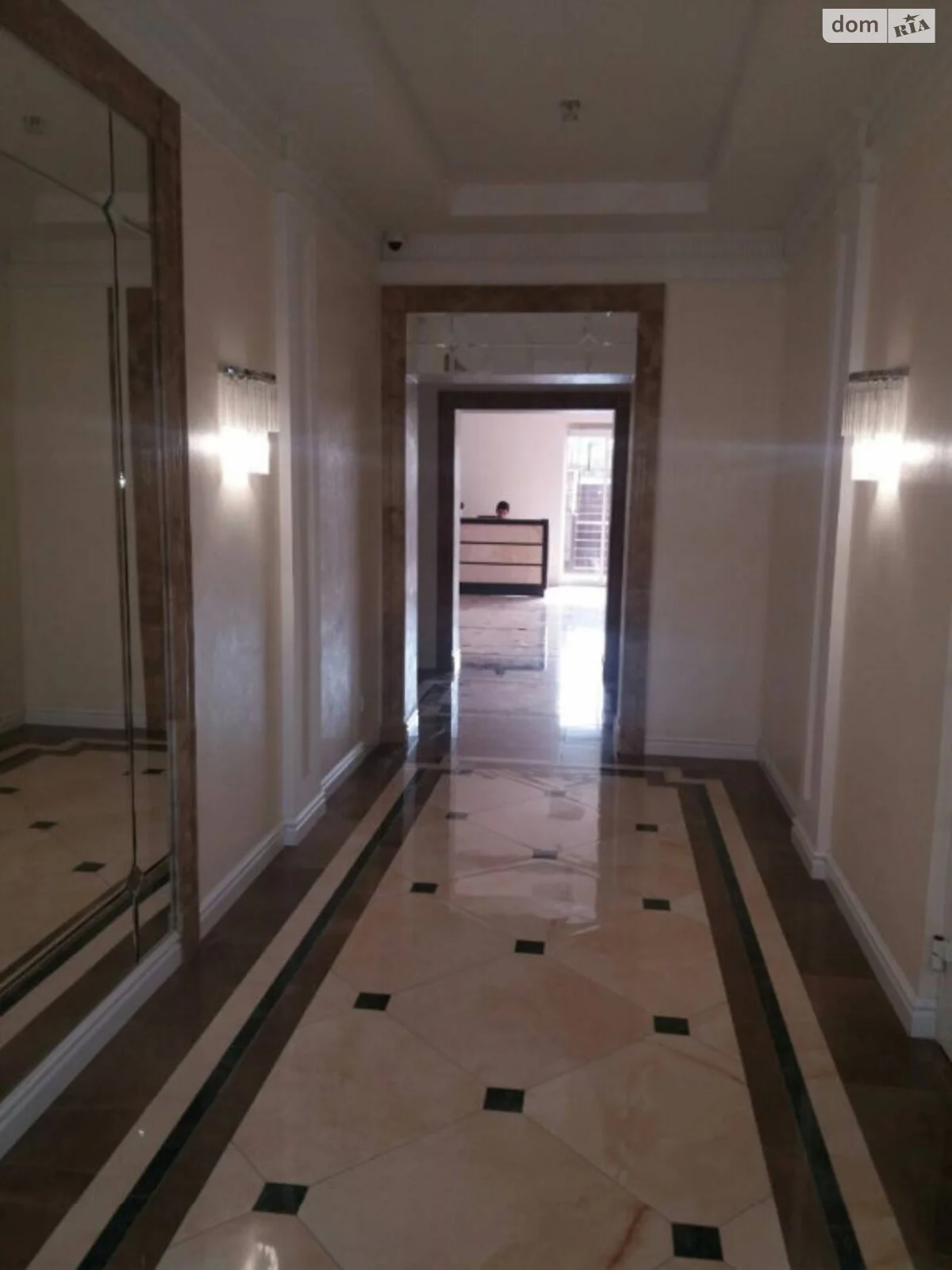 Продается 2-комнатная квартира 60 кв. м в Одессе, ул. Академика Сахарова, 3В