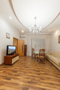 Сниму квартиру в Березани посуточно