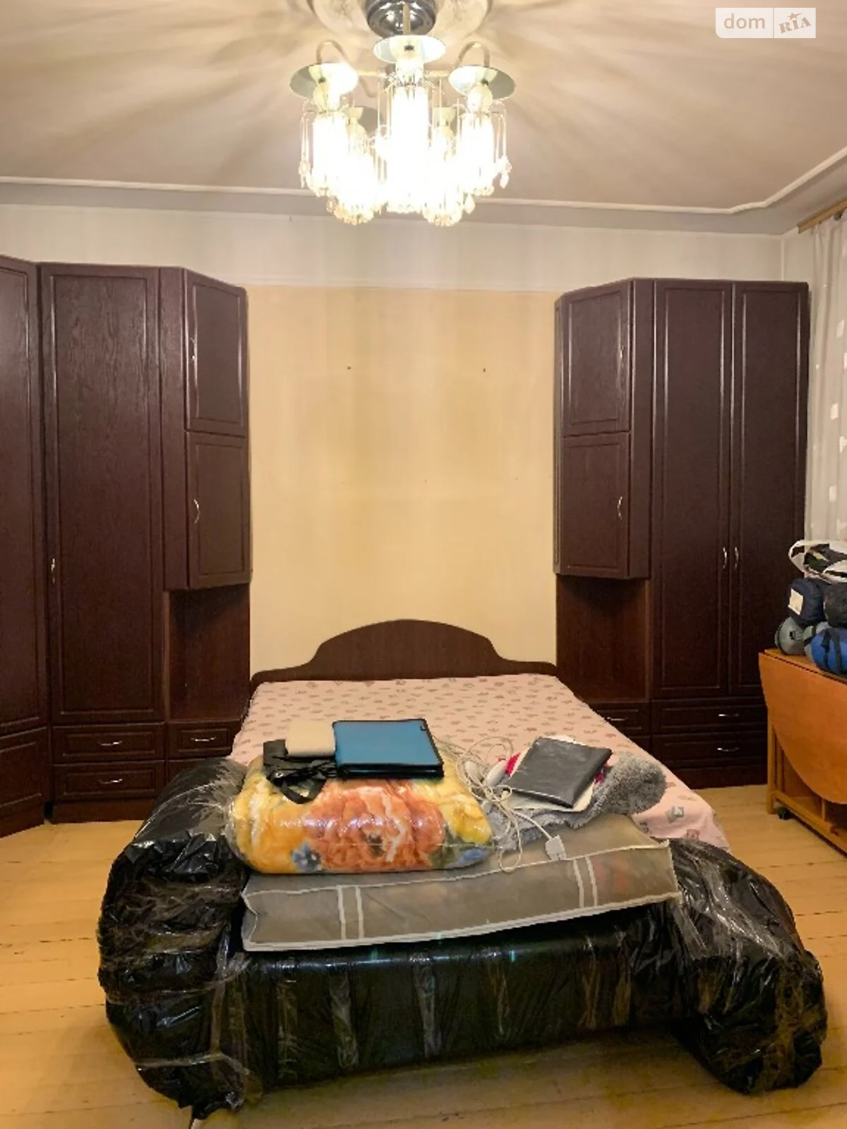 Продается 2-комнатная квартира 45 кв. м в Черновцах