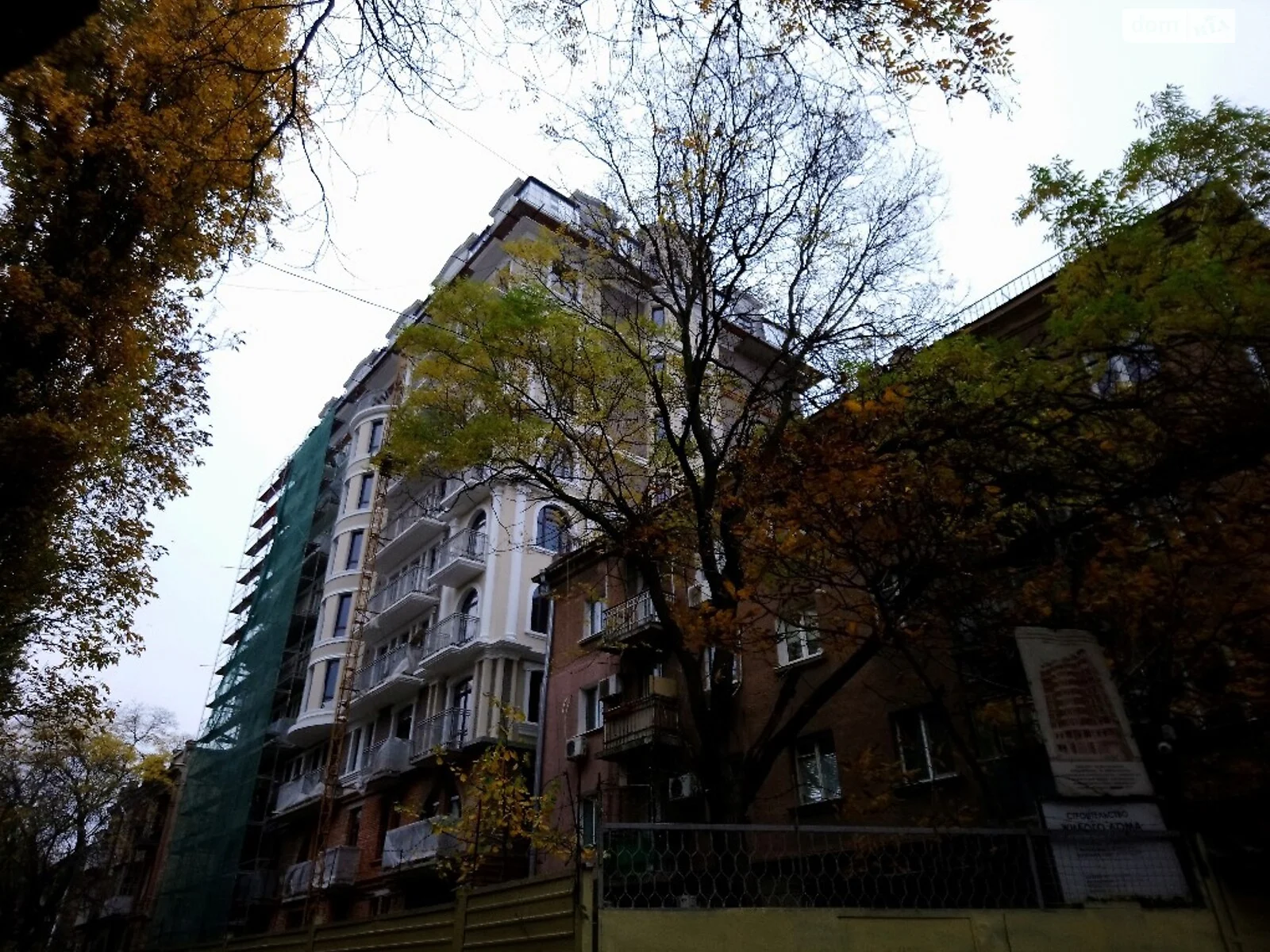 Продается 3-комнатная квартира 115 кв. м в Одессе, ул. Бориса Литвака - фото 1
