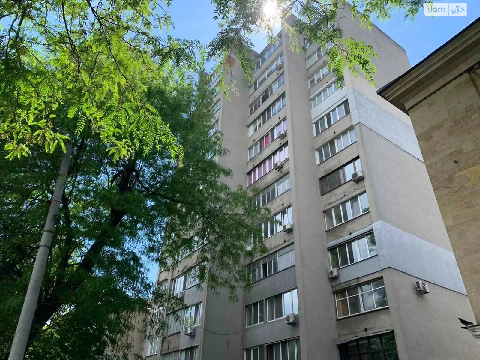 Продается 2-комнатная квартира 74 кв. м в Одессе, ул. Леонтовича