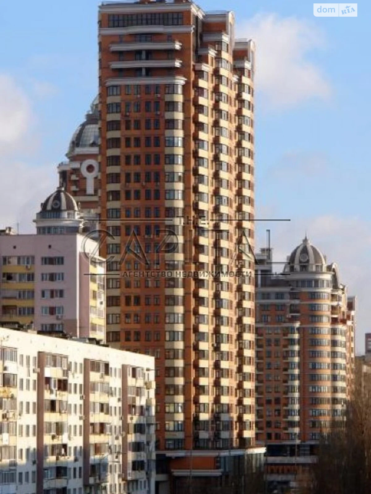 Продається 4-кімнатна квартира 184 кв. м у Києві, бул. Лесі Українки - фото 1