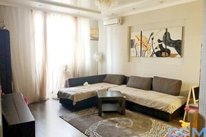 Продается 2-комнатная квартира 71 кв. м в Одессе, ул. Левитана