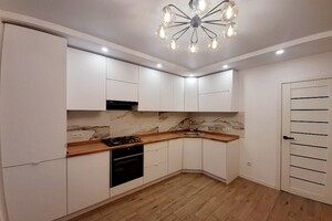 Продается 1-комнатная квартира 451 кв. м в Тернополе, Окружна Степана Будного
