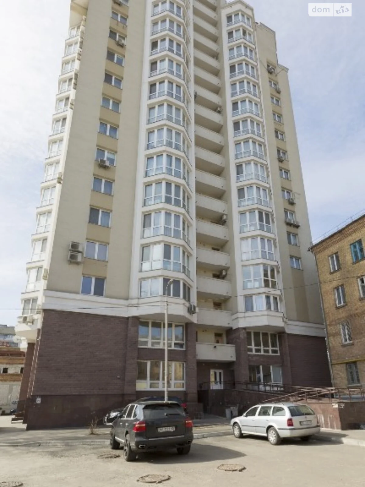 Продается 3-комнатная квартира 80 кв. м в Киеве, ул. Волынская, 9А - фото 1