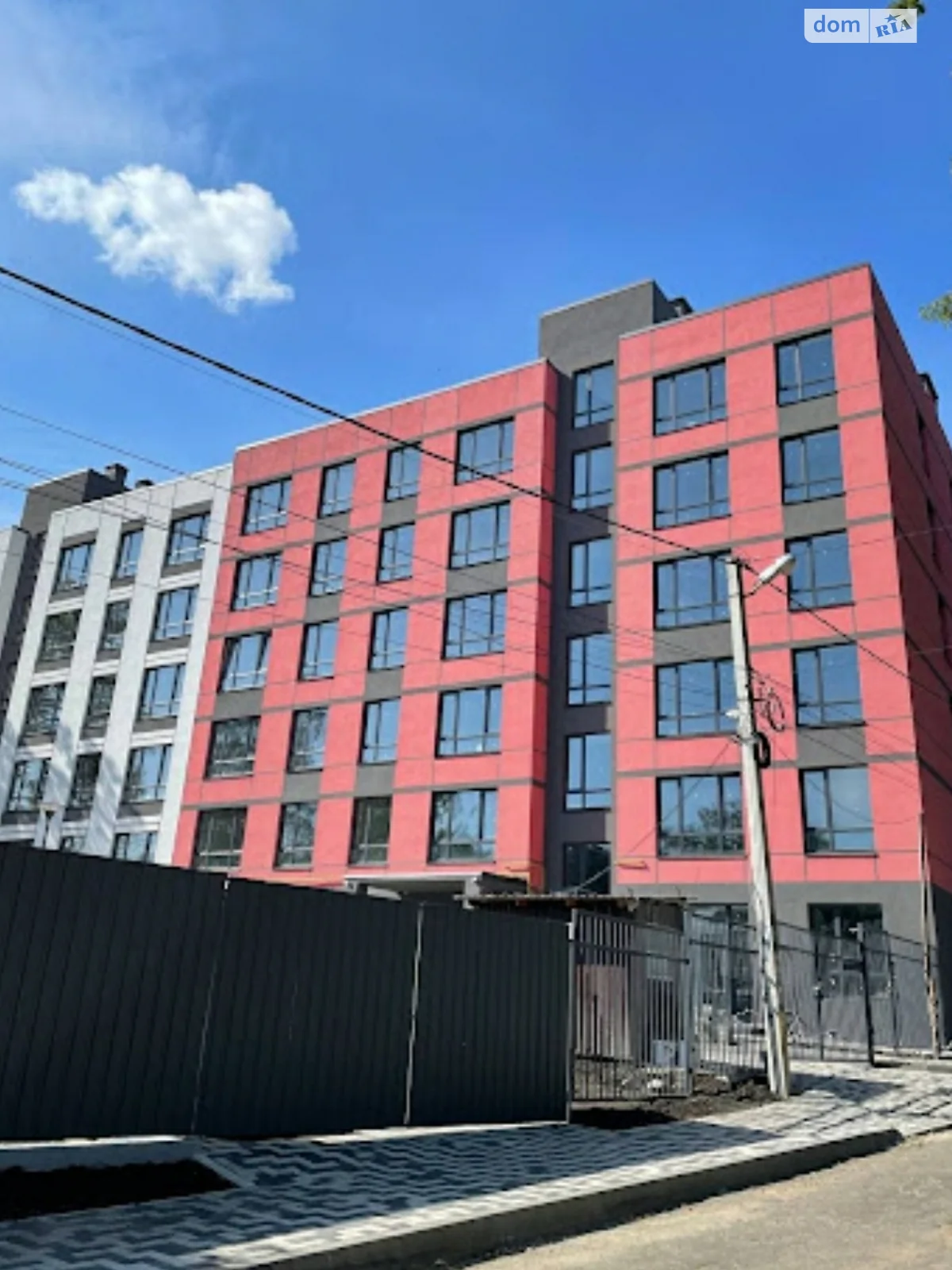 Продается 2-комнатная квартира 55.5 кв. м в Ирпене, вул. Выговского(Суворова), 18 - фото 1