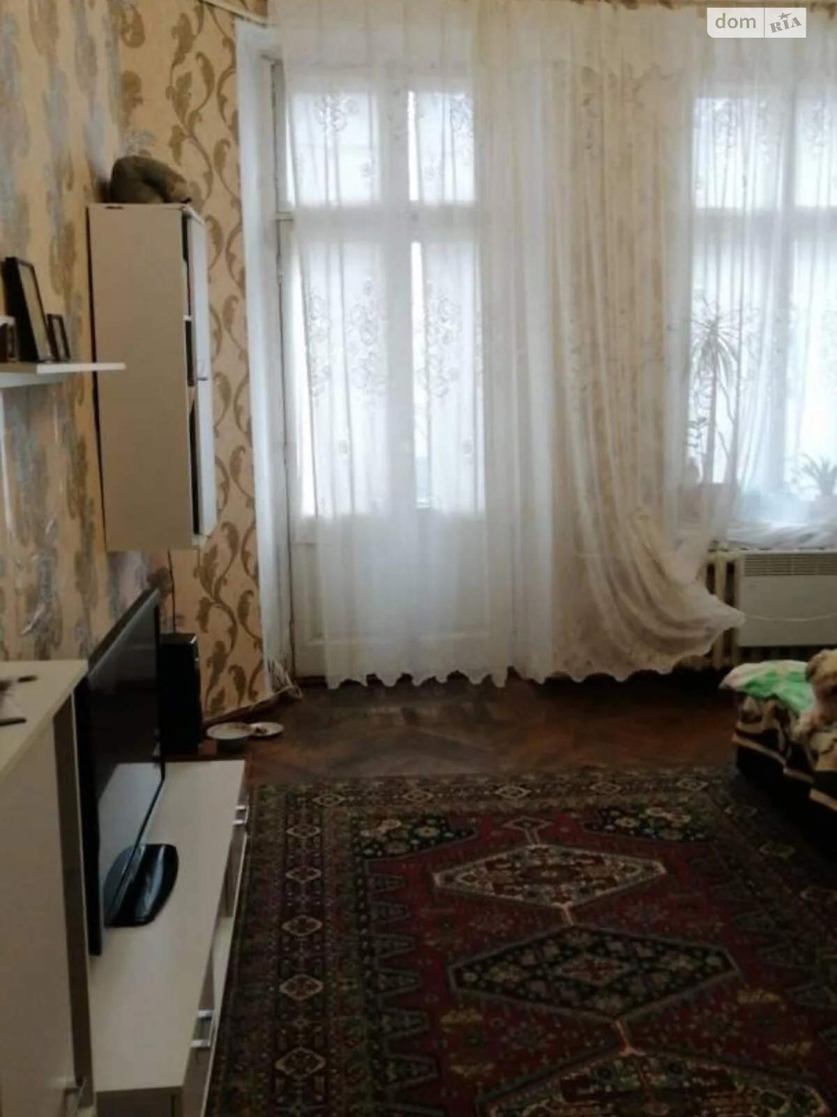 Продається 4-кімнатна квартира 55 кв. м у Одесі, вул. Канатна