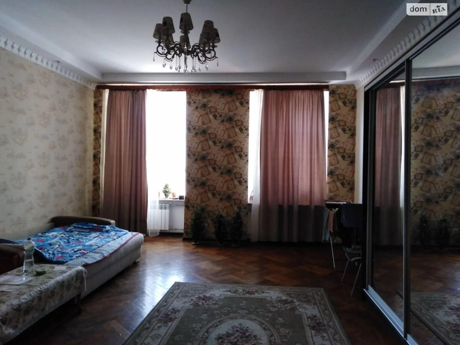 Продается 5-комнатная квартира 235 кв. м в Одессе, ул. Коблевская