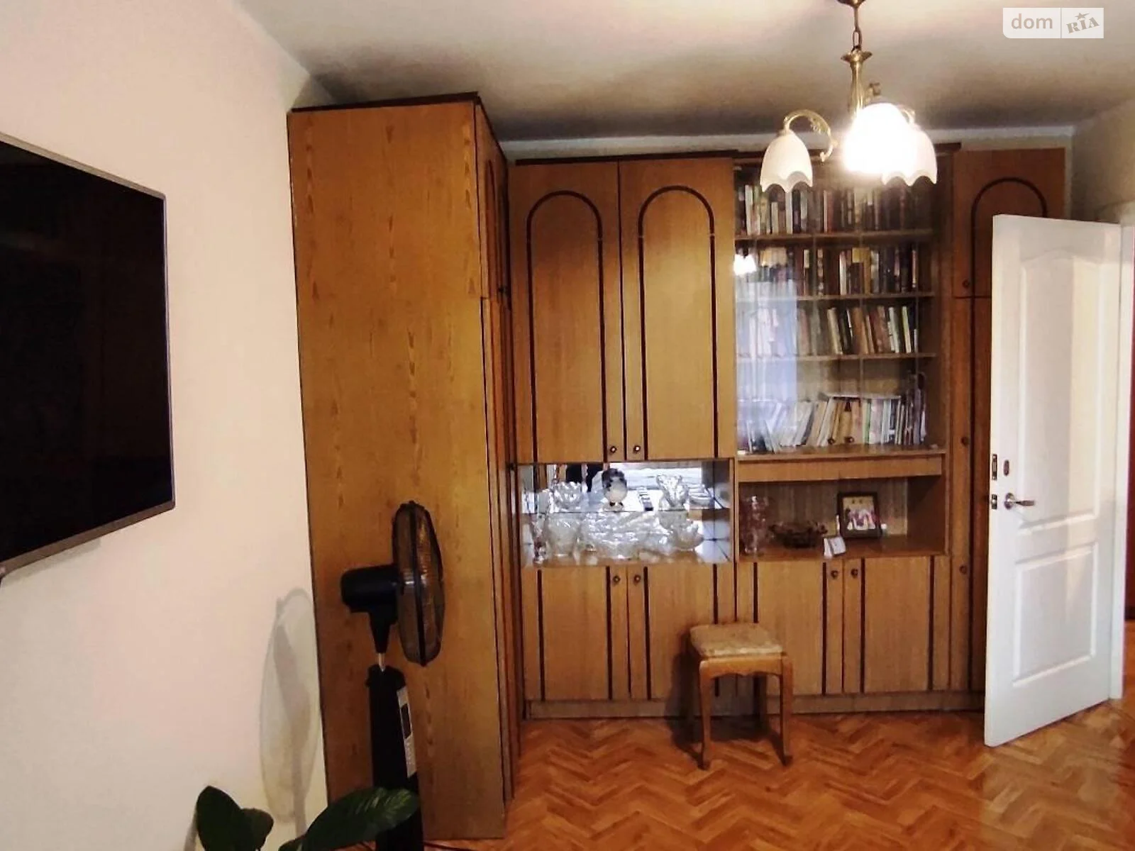 Продается 2-комнатная квартира 44 кв. м в Одессе, ул. Героев Крут - фото 1