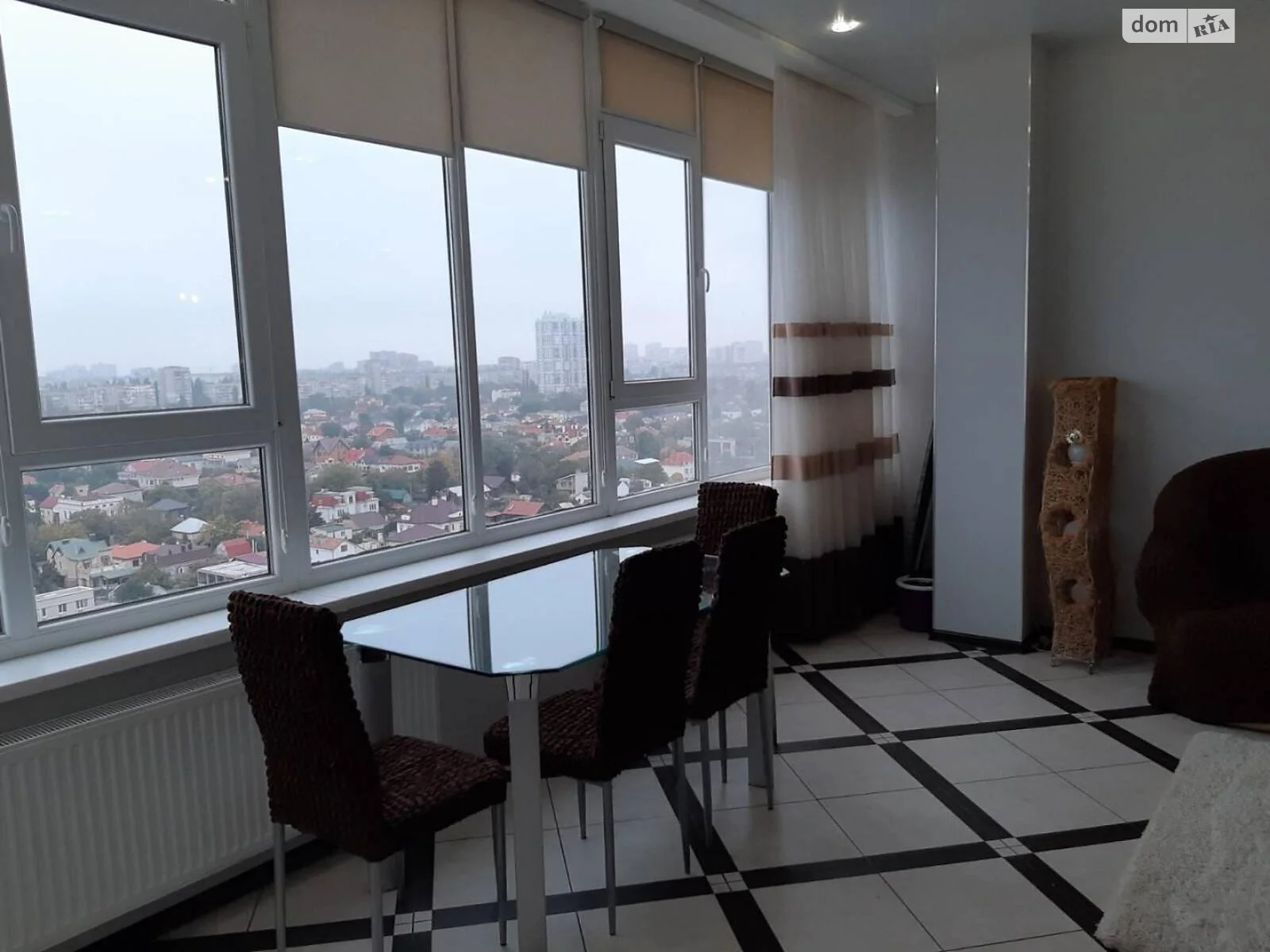 Продается 2-комнатная квартира 90 кв. м в Одессе, ул. Макаренко
