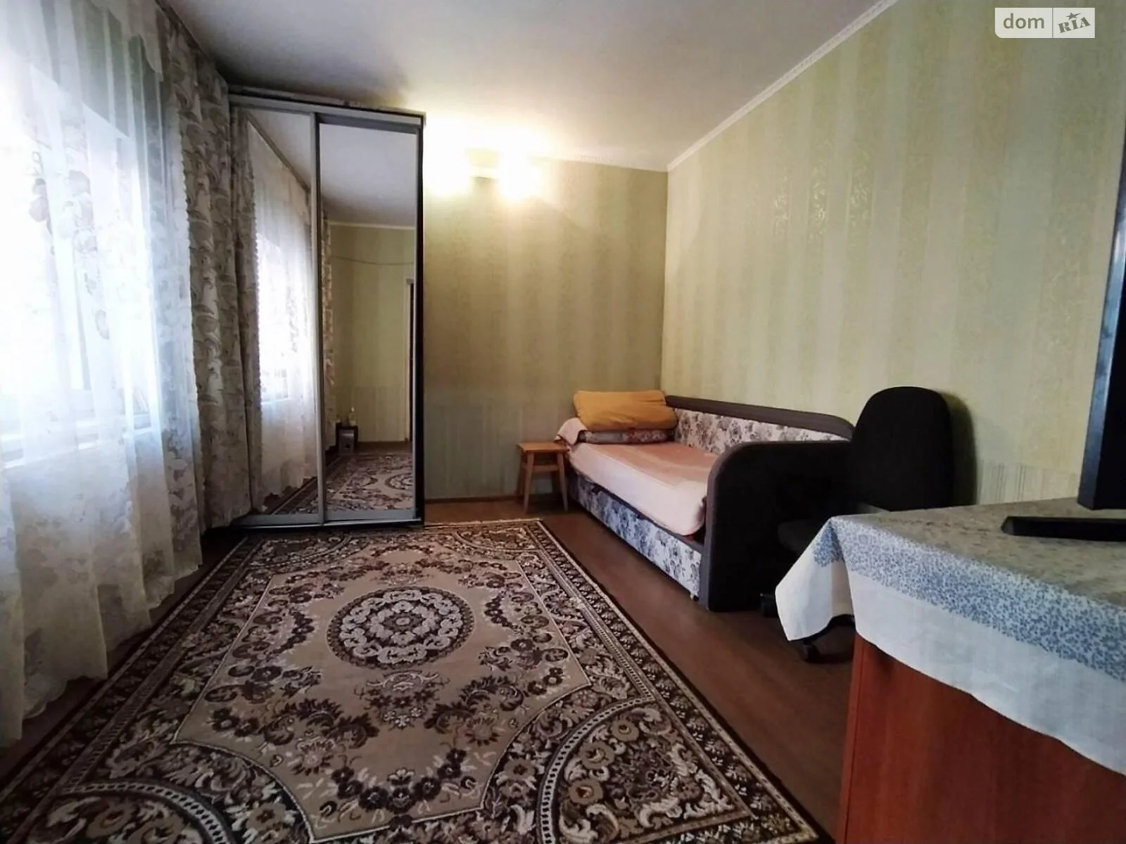 Продається 4-кімнатна квартира 109 кв. м у Одесі, Балтська дор.