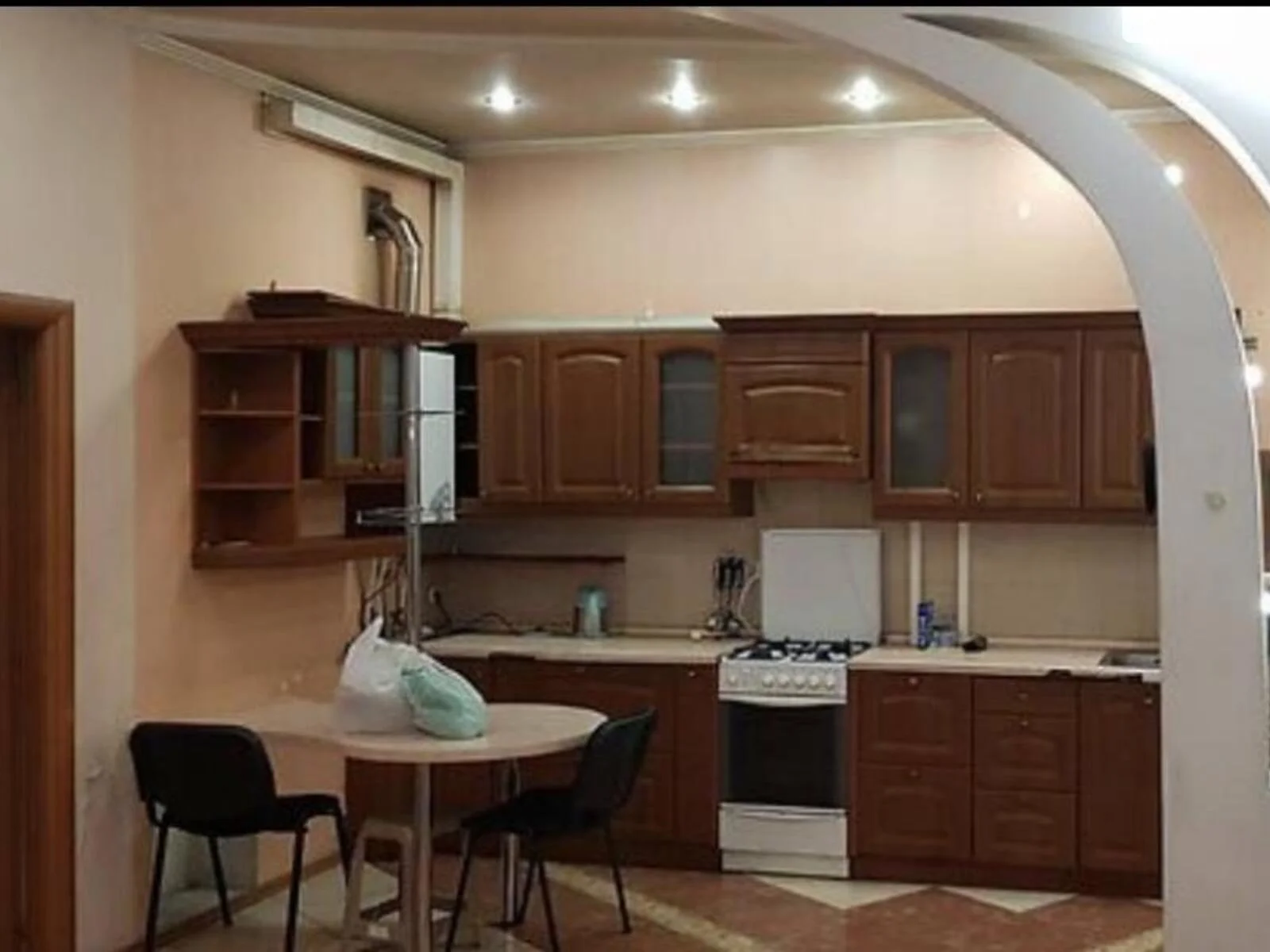 Продается 3-комнатная квартира 100 кв. м в Одессе, ул. Пушкинская - фото 1