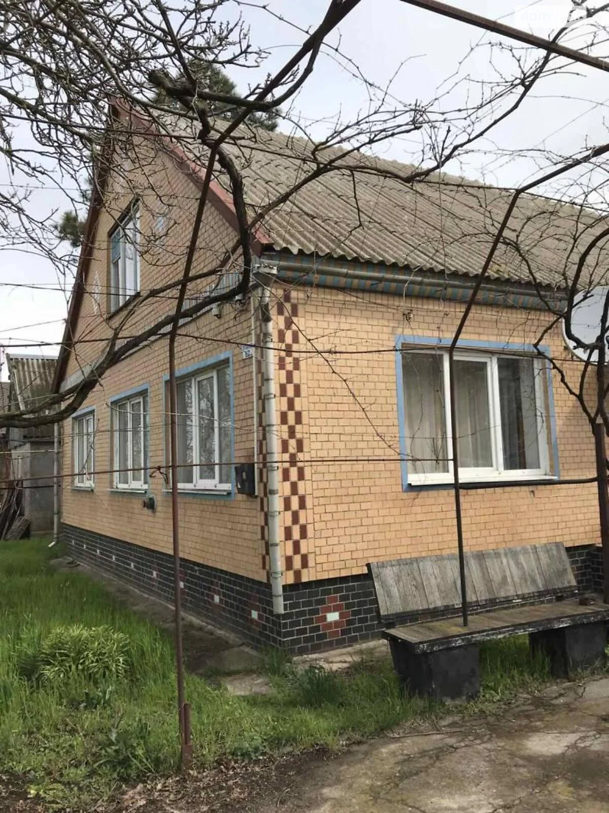 Продается дом на 2 этажа 140 кв. м с камином, цена: 59990 $