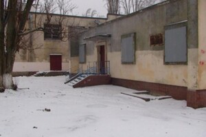 Продається об'єкт сфери послуг 340 кв. м в 3-поверховій будівлі, цена: 250000 $