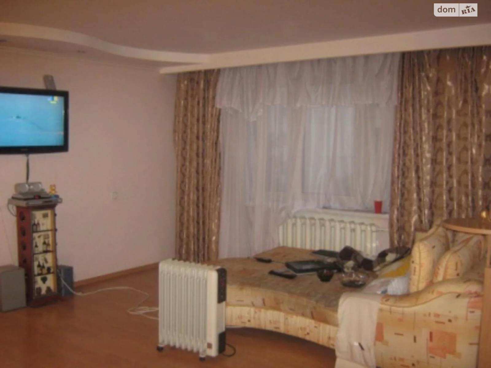 Продается 3-комнатная квартира 100 кв. м в Одессе, ул. Бабаджаняна Маршала