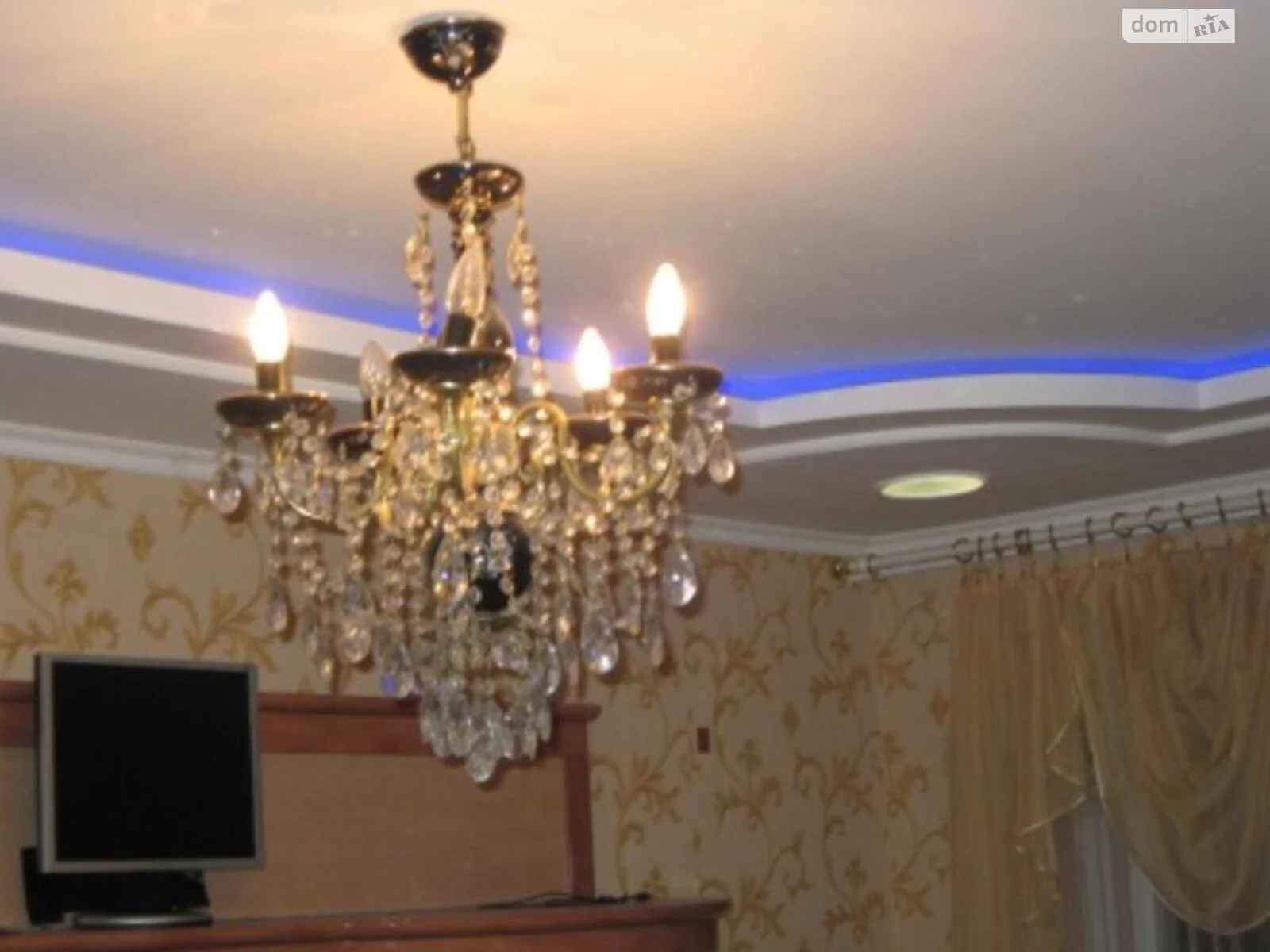 Продается 2-комнатная квартира 66 кв. м в Одессе, ул. Академика Королева