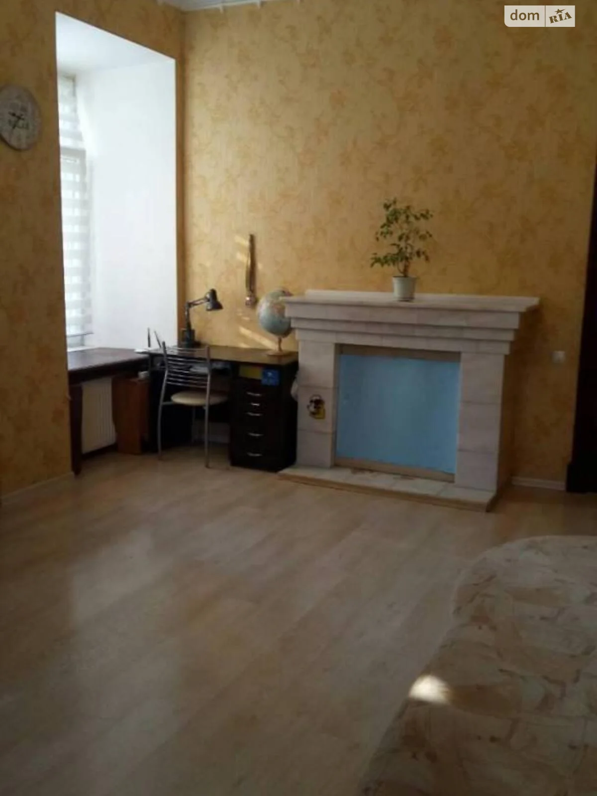 Продается 3-комнатная квартира 72.6 кв. м в Одессе, ул. Осипова