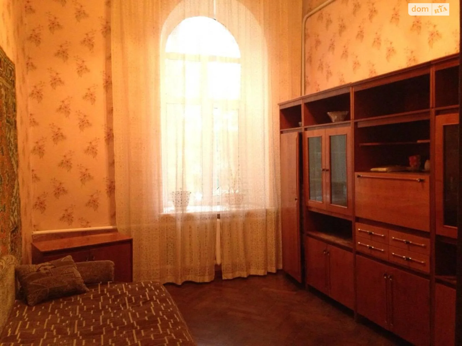 Продається 4-кімнатна квартира 109 кв. м у Одесі, вул. Єврейська