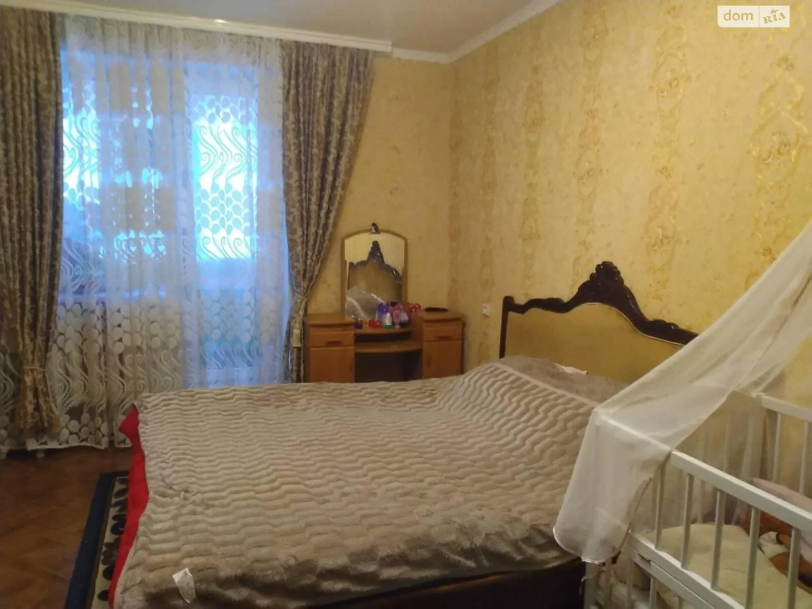 Продається 3-кімнатна квартира 80.3 кв. м у Одесі, вул. Мельницька