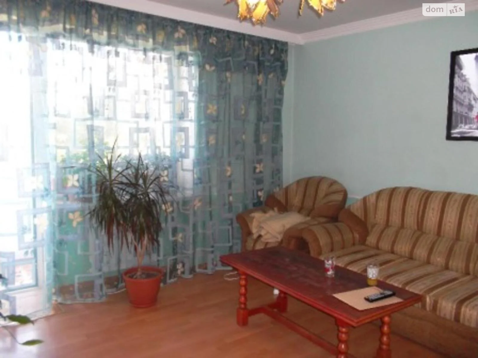 Продается 4-комнатная квартира 84 кв. м в Одессе, ул. Комитетская - фото 1