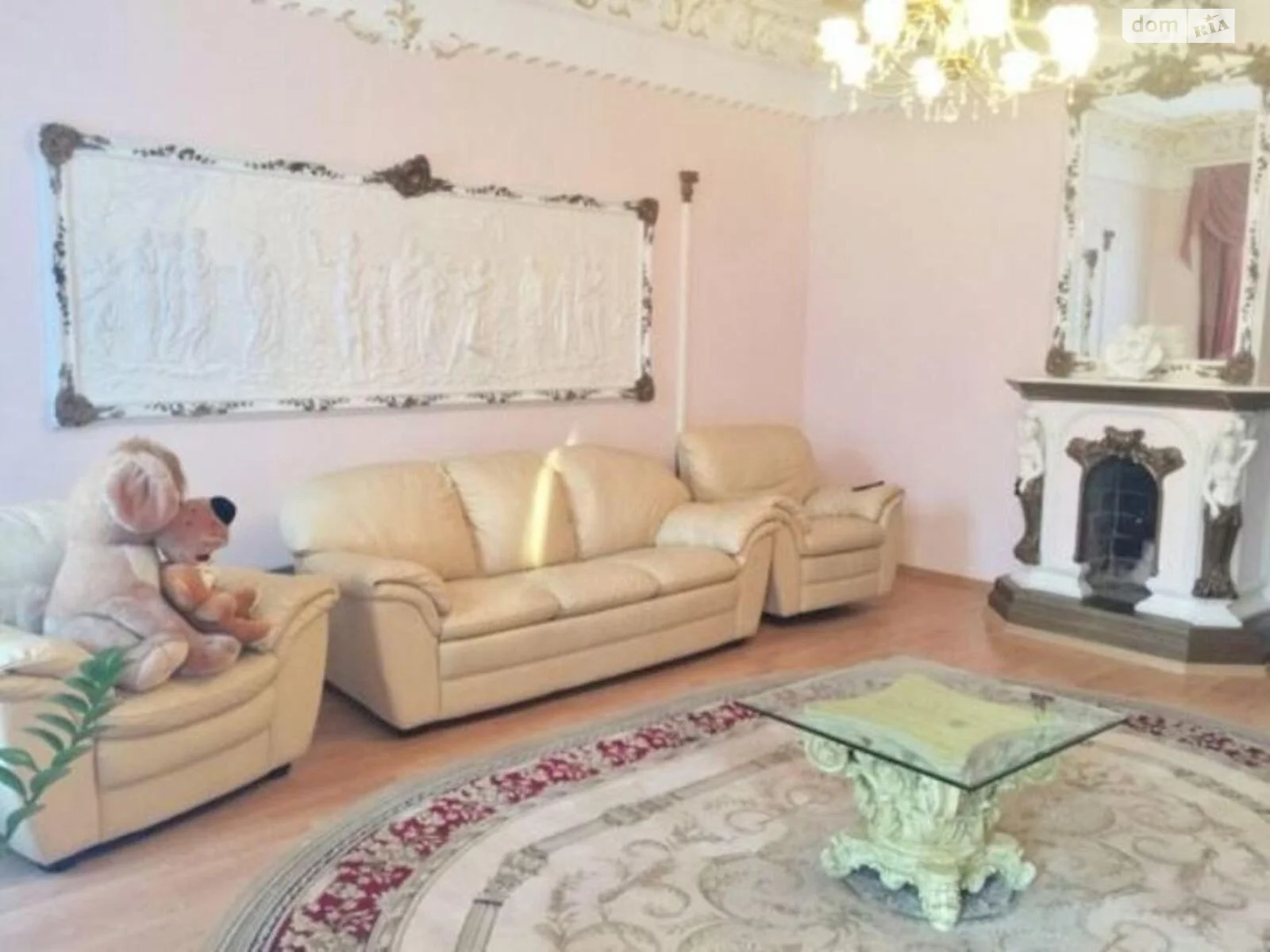Продается 3-комнатная квартира 128 кв. м в Одессе, ул. Большая Арнаутская