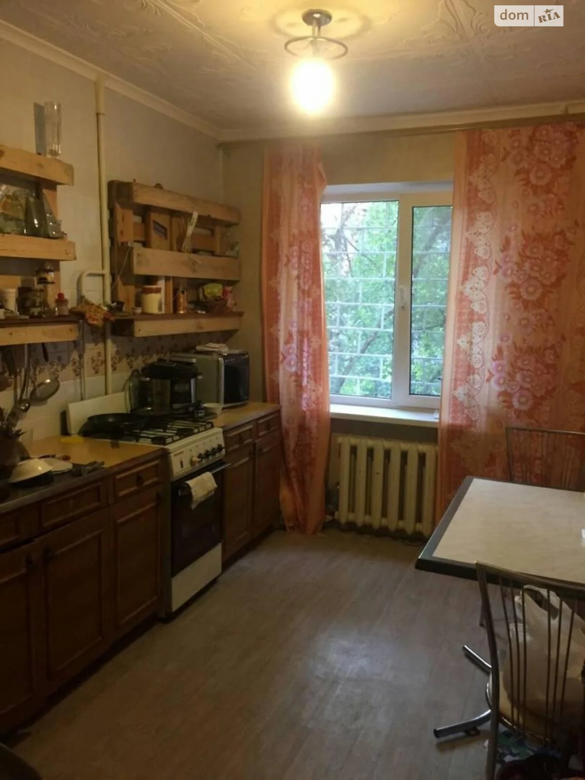 Продается 3-комнатная квартира 63 кв. м в Одессе, ул. Махачкалинская