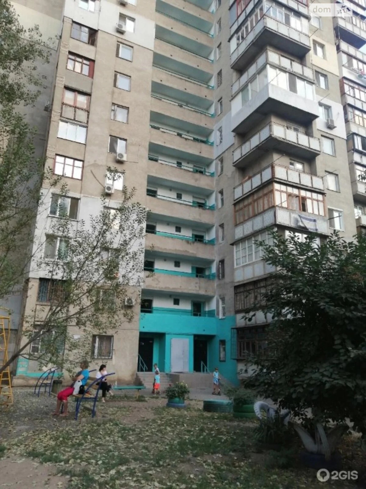 Продається 3-кімнатна квартира 64 кв. м у Одесі, вул. Палія Семена, 126