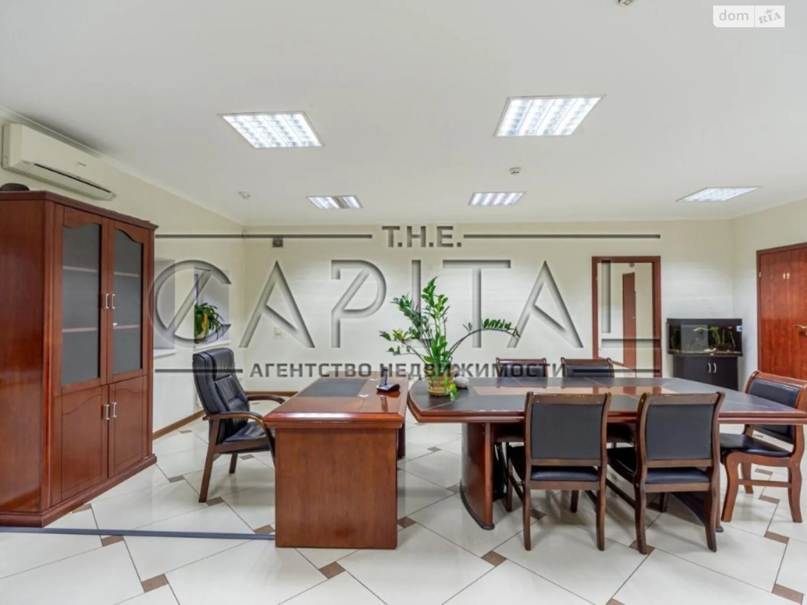 Продається офіс 202 кв. м в бізнес-центрі, цена: 220000 $ - фото 1
