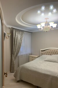 Продается 3-комнатная квартира 75 кв. м в Житомире, Народицкая улица