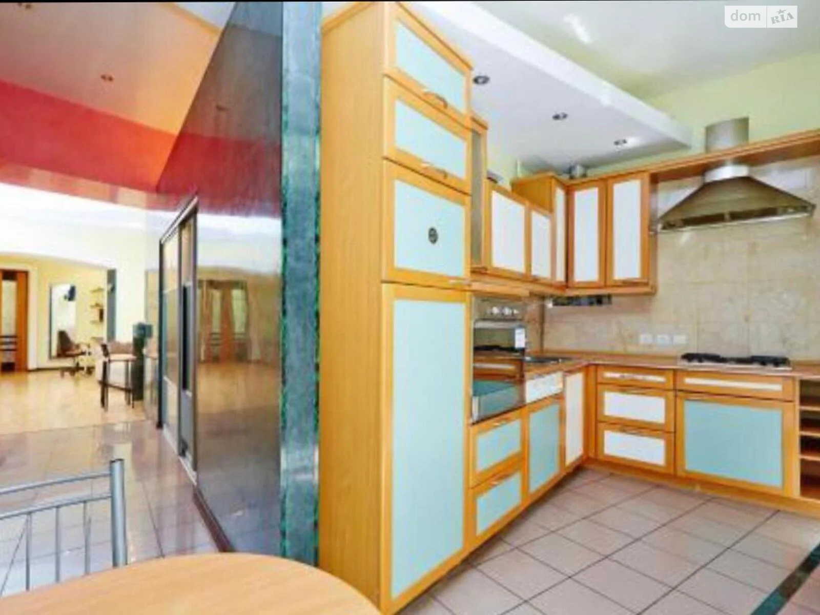Продается 2-комнатная квартира 70 кв. м в Одессе, ул. Дерибасовская, 19 - фото 1