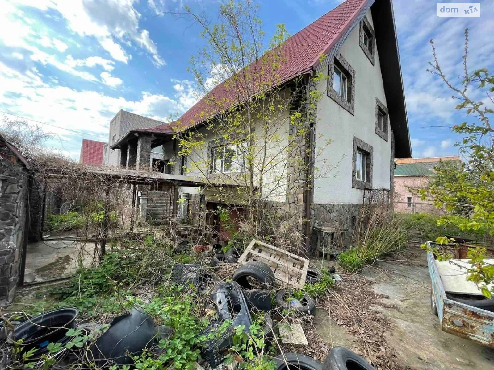 Продається будинок 3 поверховий 343 кв. м з гаражем, цена: 130000 $