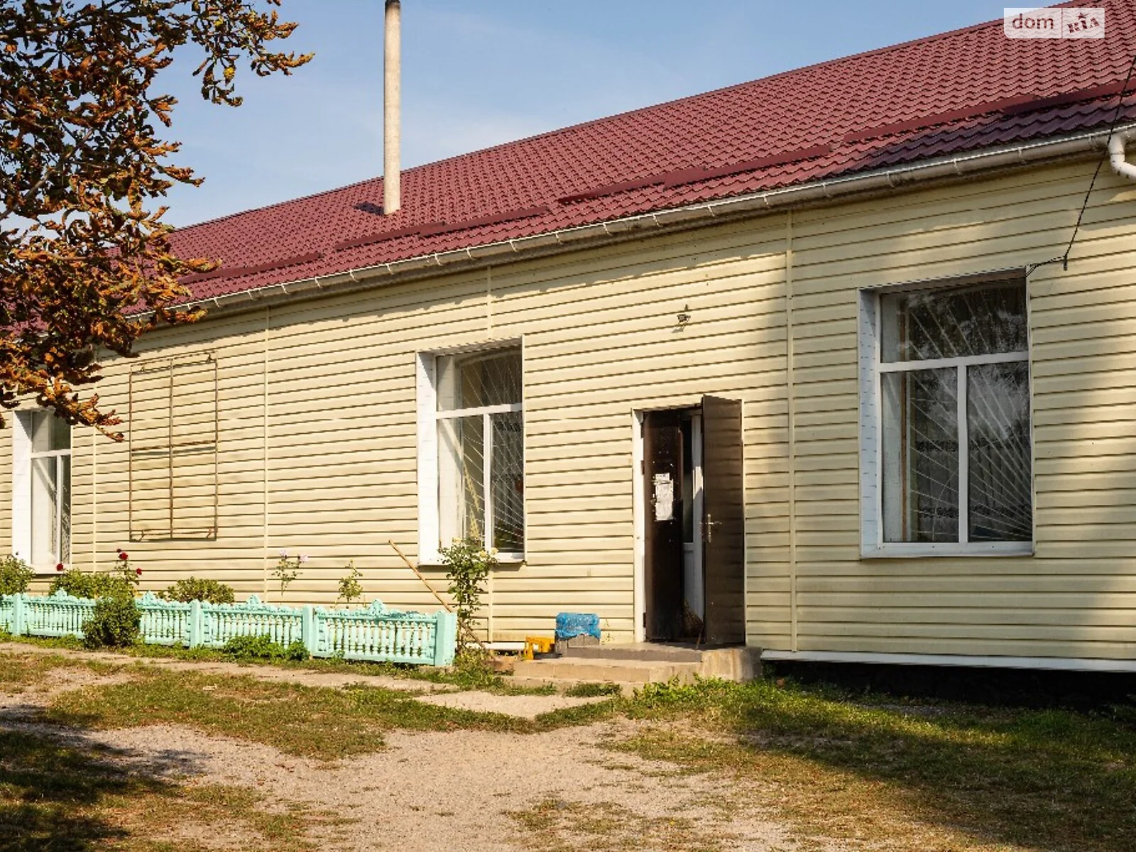 Продається об'єкт сфери послуг 200 кв. м в 1-поверховій будівлі, цена: 75000 $