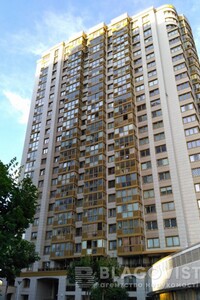 Продается 2-комнатная квартира 64 кв. м в Киеве, просп. Голосеевский
