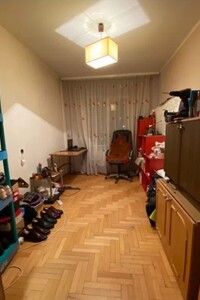 Продаж квартири, Київська, Києво-Святошинський, c. Вишневе, Південна вулиця, буд. 3