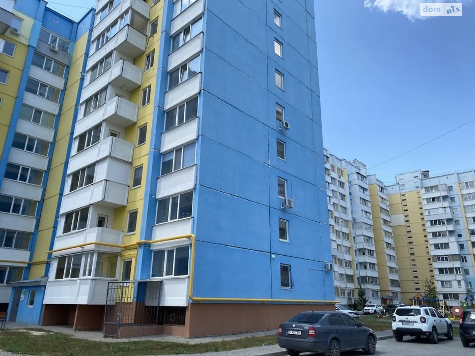 Продается 1-комнатная квартира 43 кв. м в Полтаве, ул. Параджанова, 9