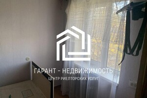 Продается 3-комнатная квартира 57 кв. м в Одессе, Космонавтов улица