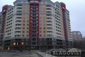 Продается 3-комнатная квартира 89.5 кв. м в Киеве, Ломоносова улица