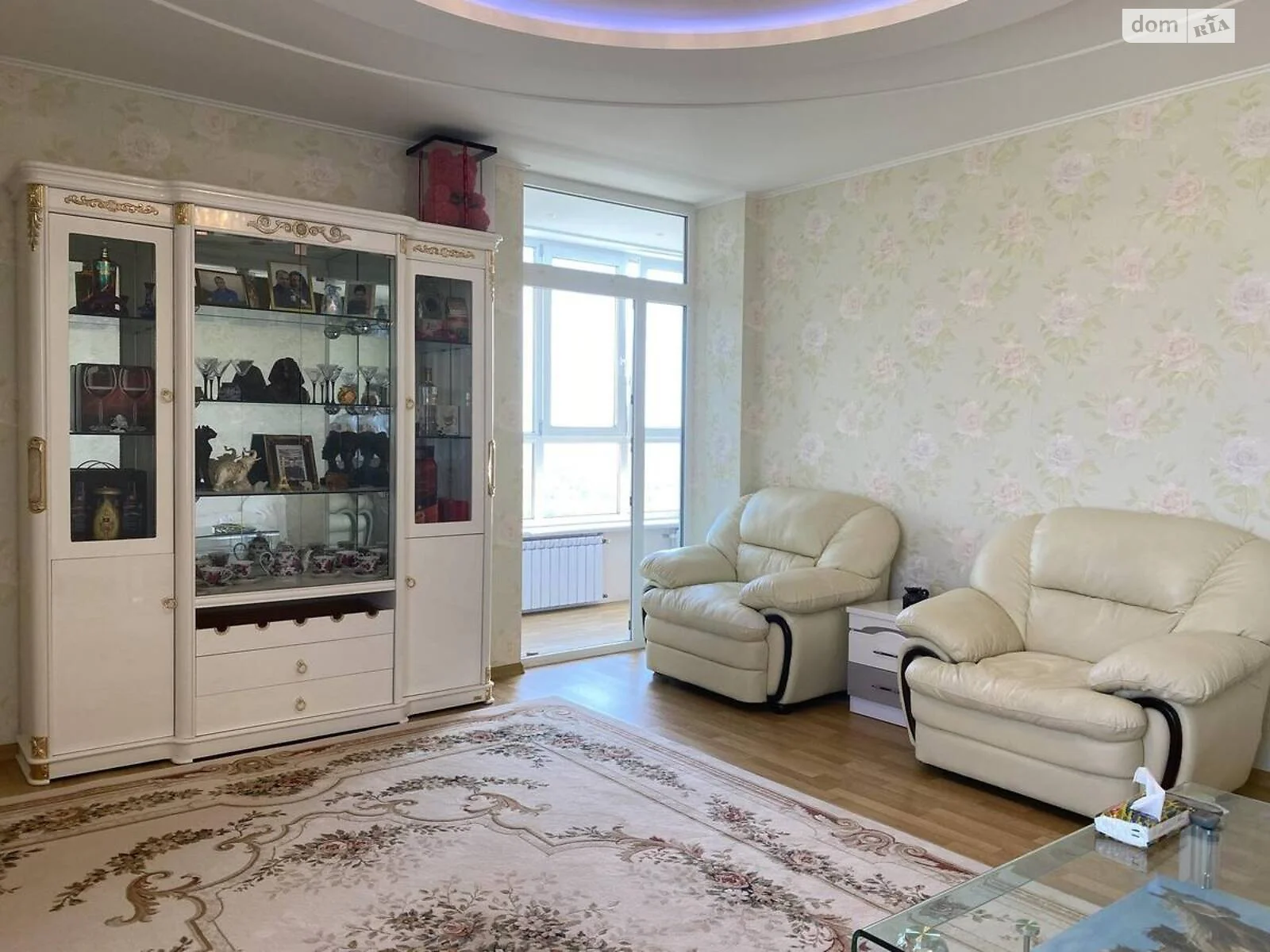 Продается 2-комнатная квартира 96 кв. м в Одессе, просп. Академика Глушко, 32